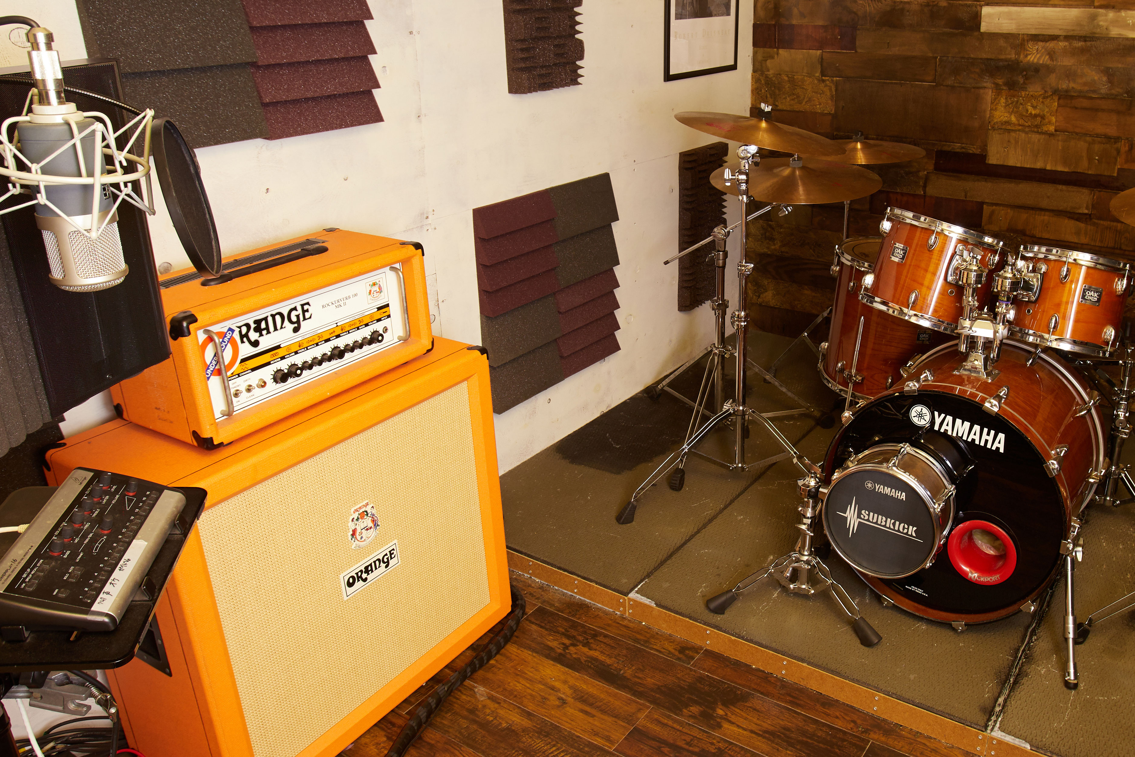 レコーディングブース